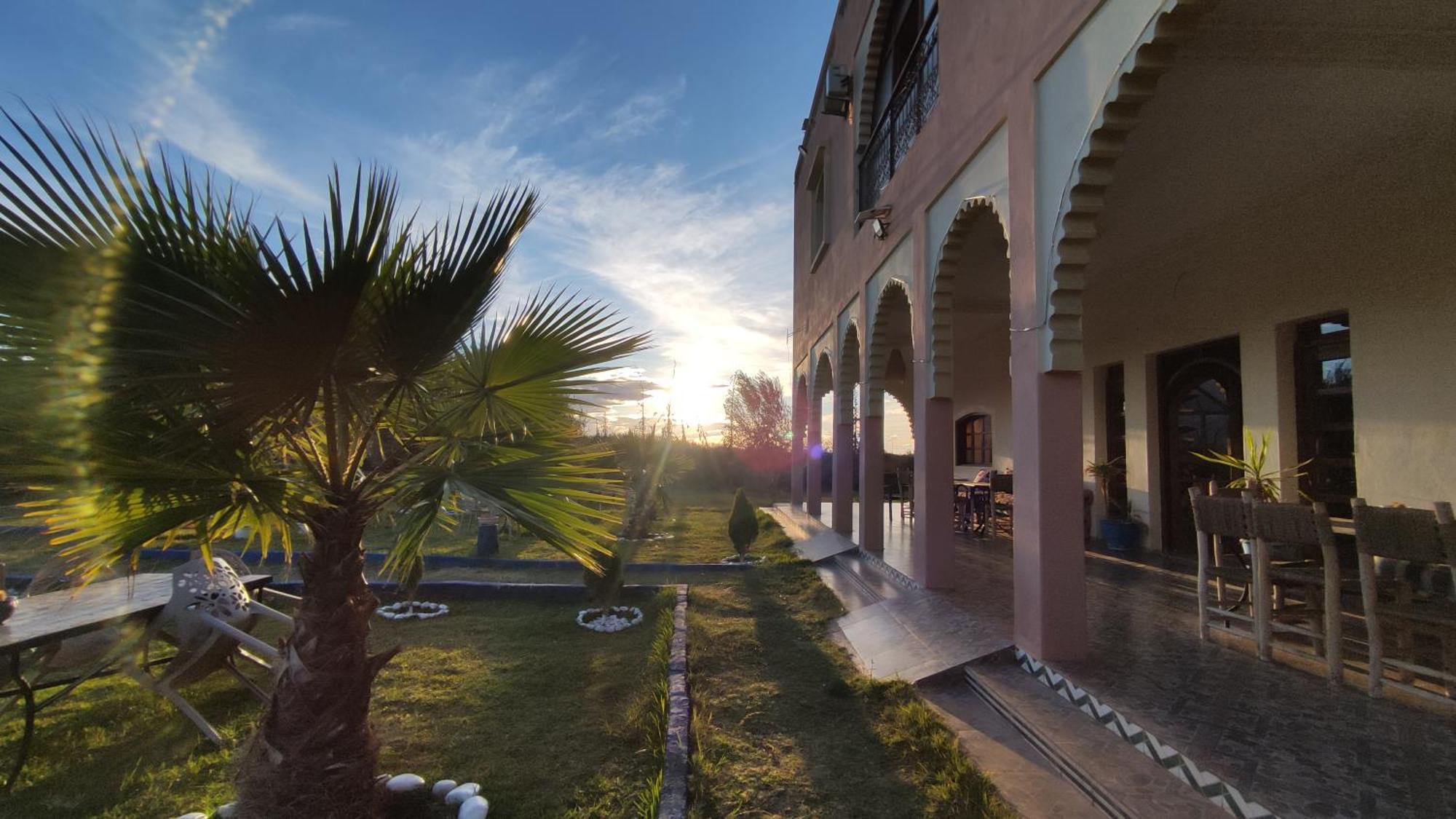 Guest House Qodwa Sidi Abdallah Ghiat Екстериор снимка