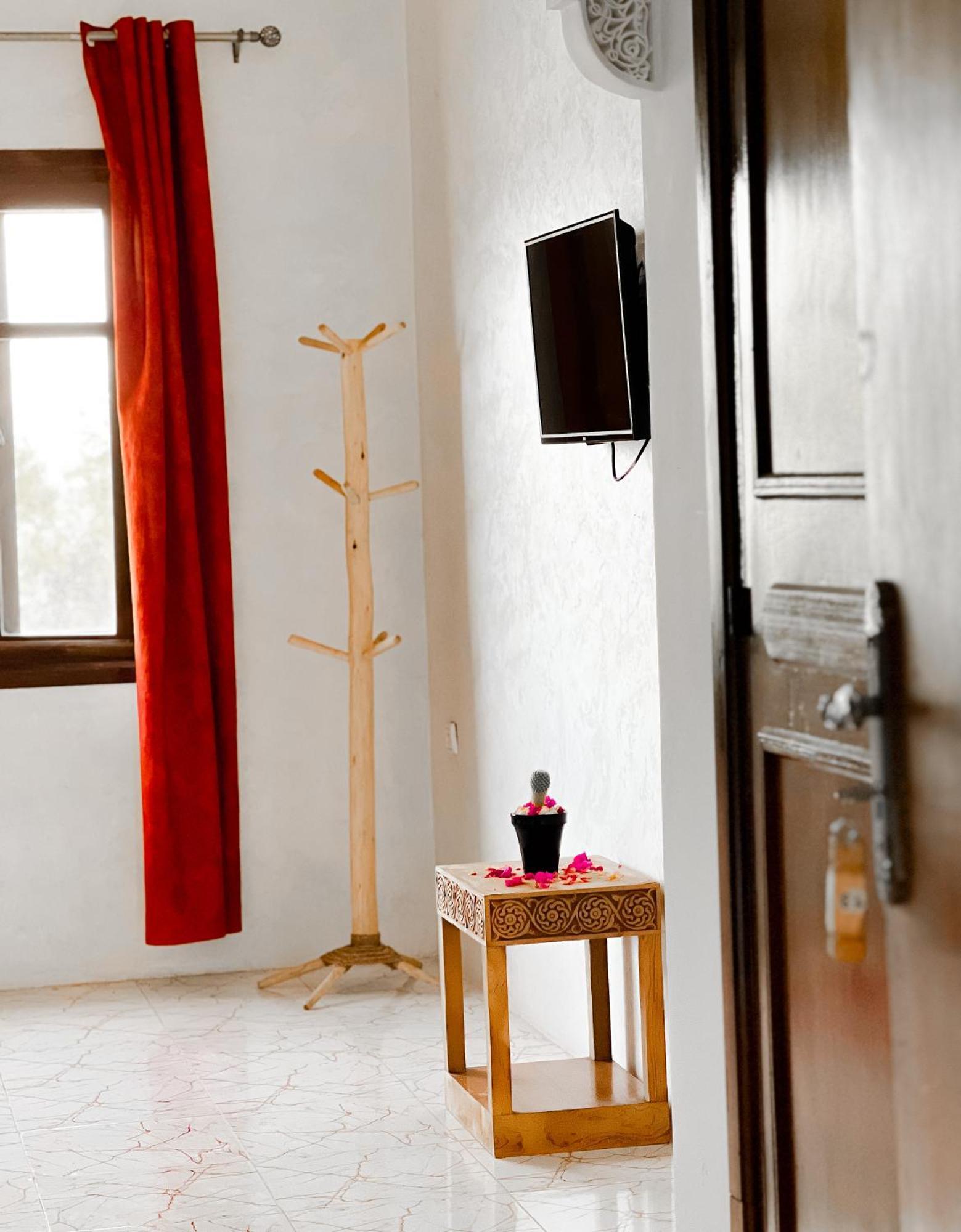 Guest House Qodwa Sidi Abdallah Ghiat Екстериор снимка