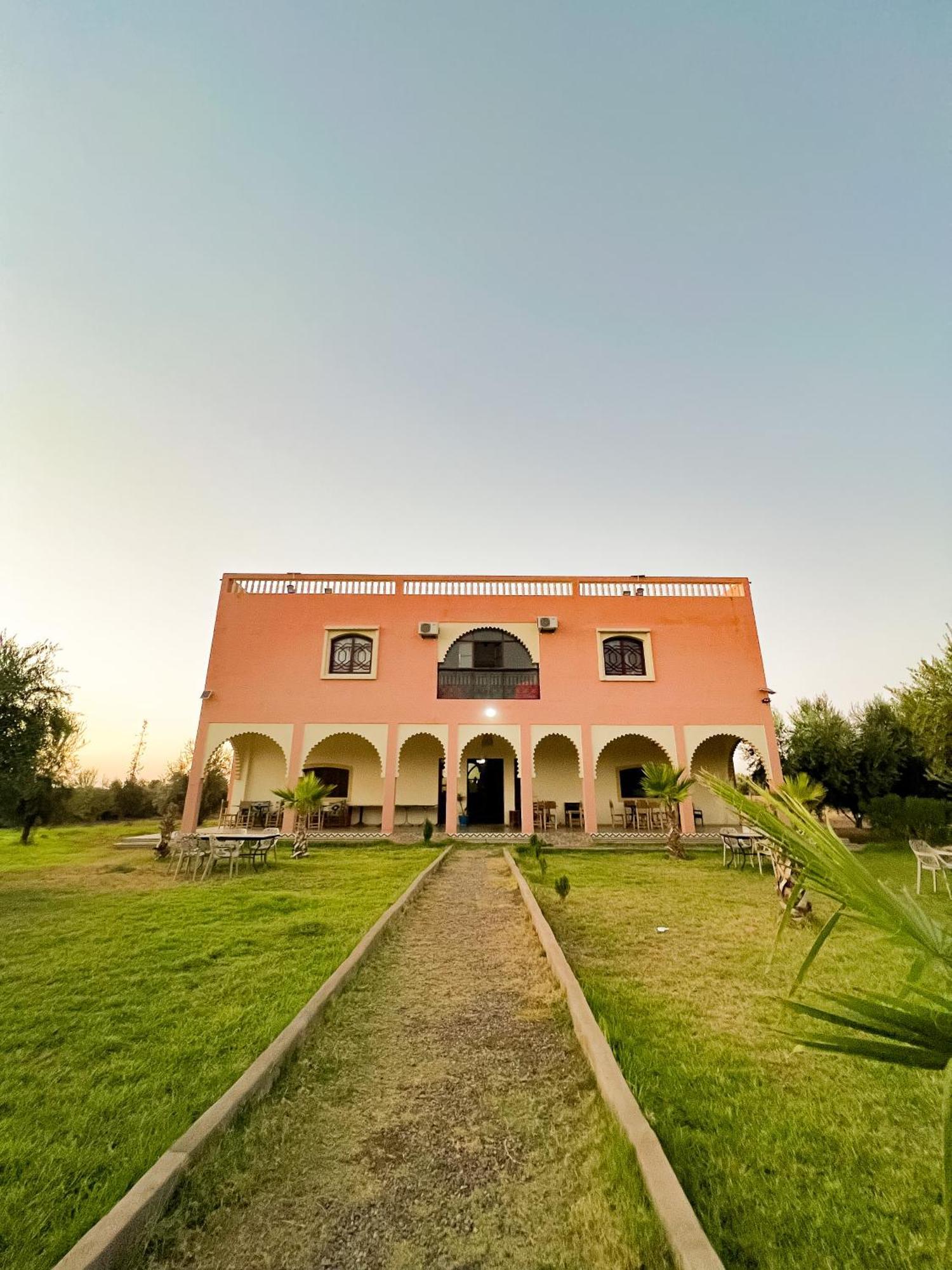 Guest House Qodwa Sidi Abdallah Ghiat Екстериор снимка