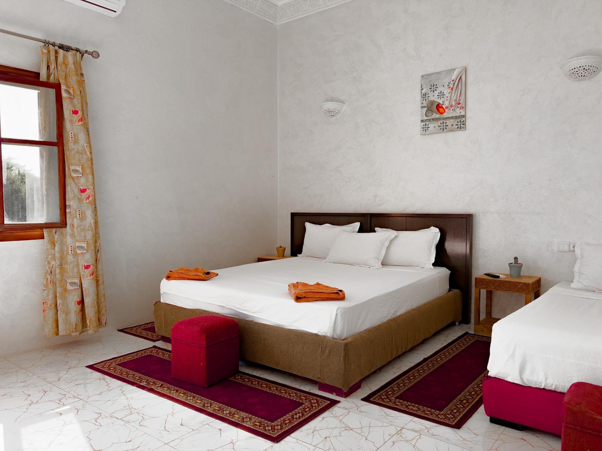 Guest House Qodwa Sidi Abdallah Ghiat Екстериор снимка