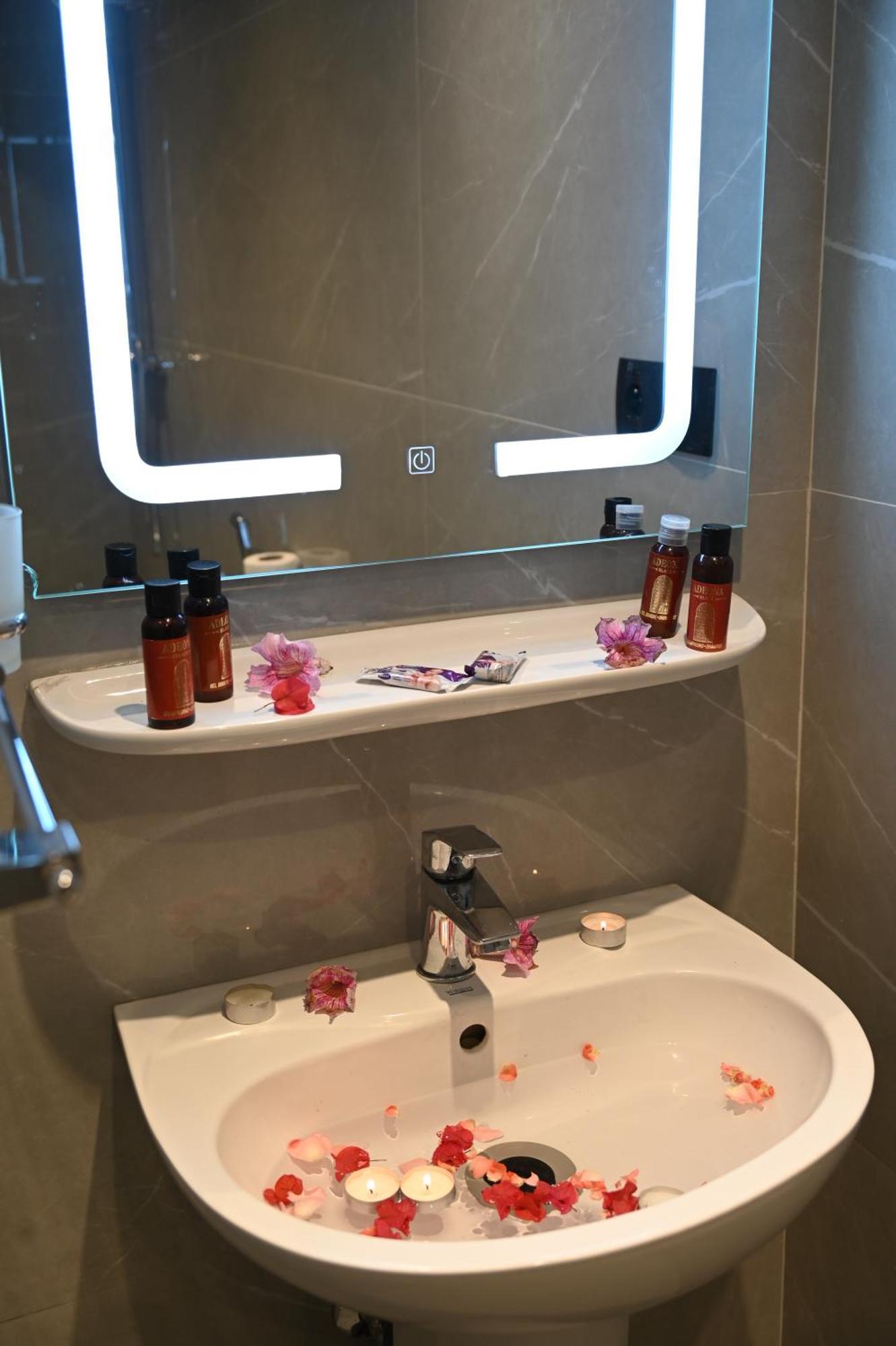 Guest House Qodwa Sidi Abdallah Ghiat Екстериор снимка