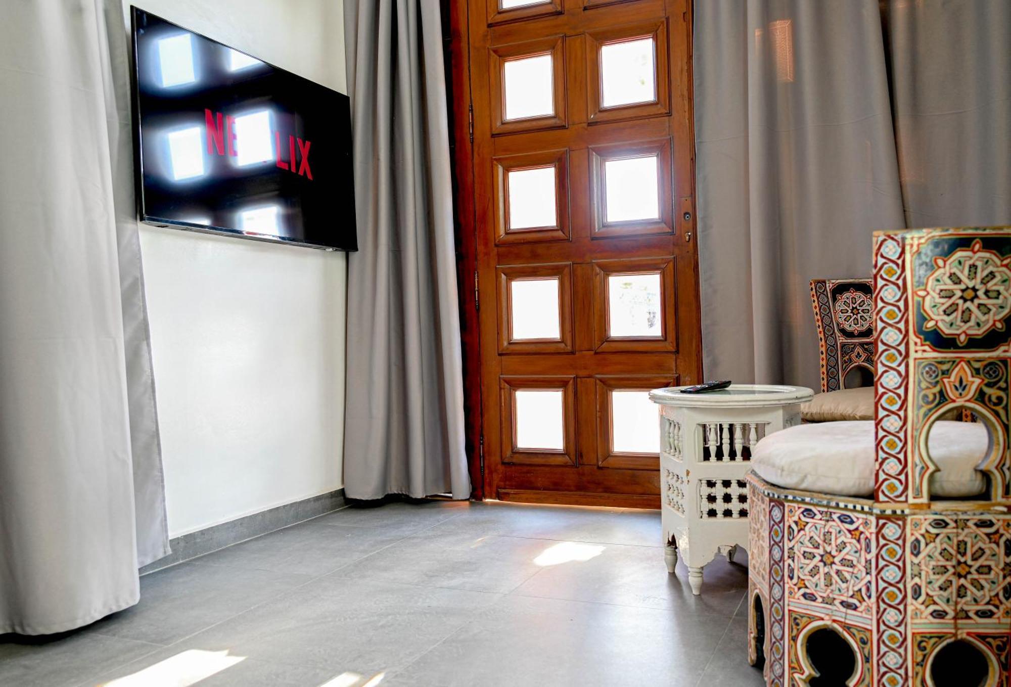 Guest House Qodwa Sidi Abdallah Ghiat Екстериор снимка
